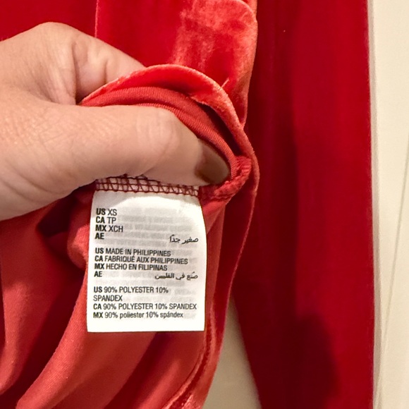 Maison Jules red velvet puff sleeve top, XS - Picture 5 of 6